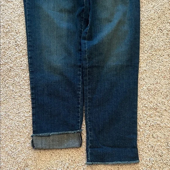 Elle⭐️NWT🌻Dark Indigo Women's Cropped Jeans Size 10 - Picture 7 of 11